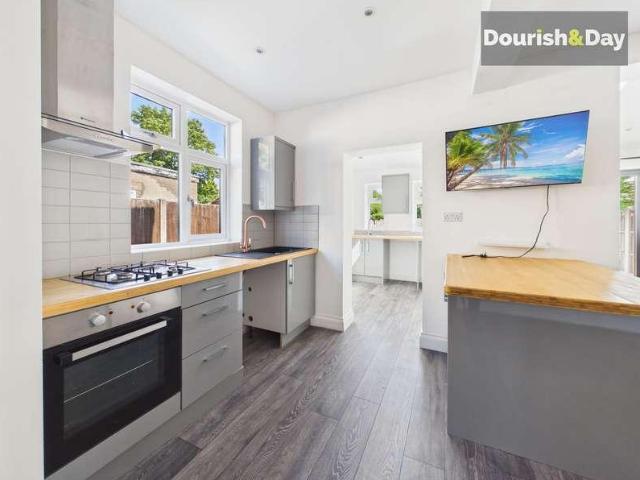 House for sale in Baswich, Staffordshire