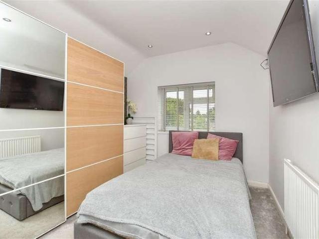 House for sale in Oad Street, Kent