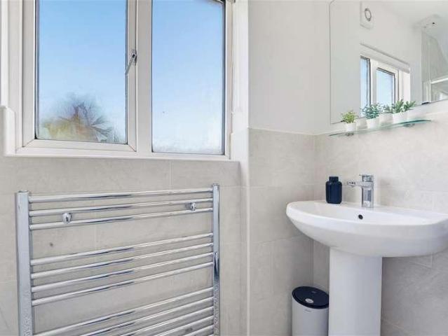 House for sale in Iver, Richings Park