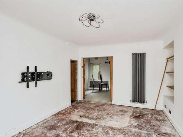 House for sale in Morriston, Swansea