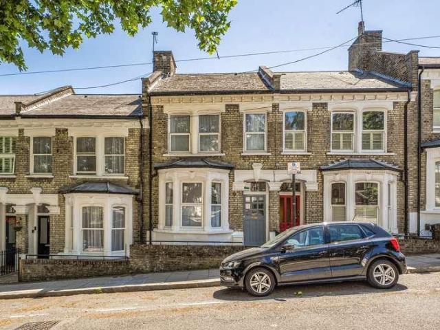 House for sale in Archway, Greater London