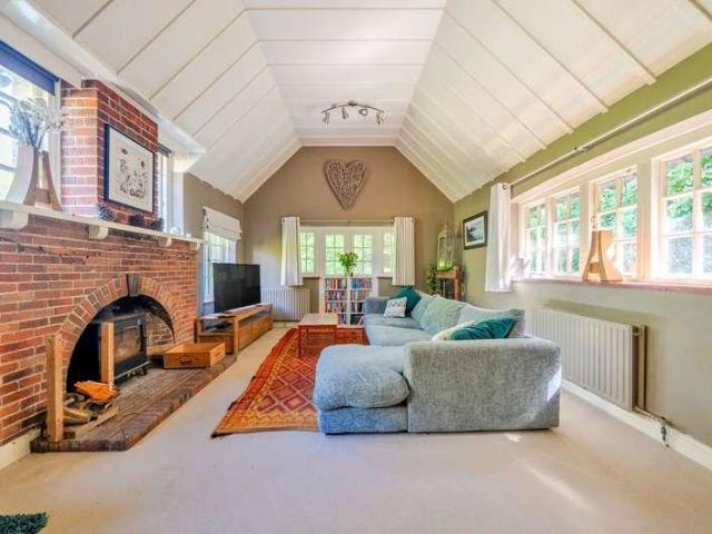 House for sale in Mayford, Woking