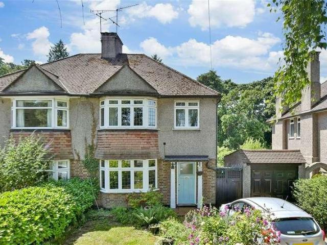 House for sale in London Borough of Croydon, Shirley