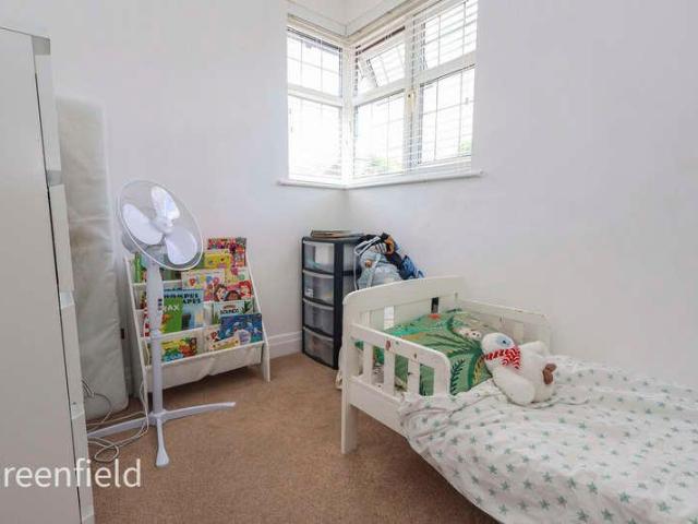 House for sale in Tolworth, Greater London