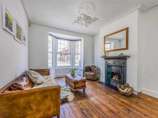 House for sale in Spring Vale, Hampshire