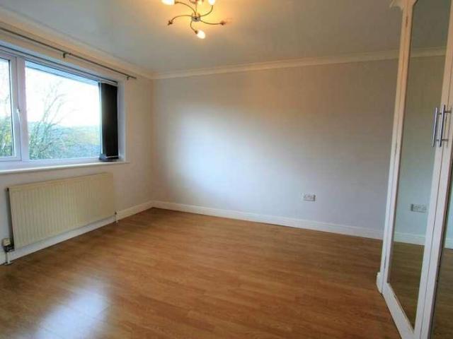 House for sale in Froggatt, East Midlands