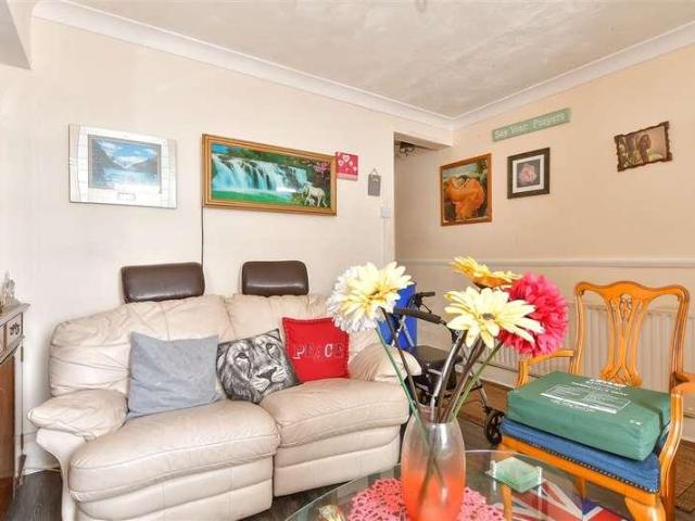 House for sale in Brompton, Gillingham
