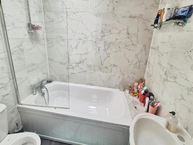 House for sale in Chadwell St Mary, Essex