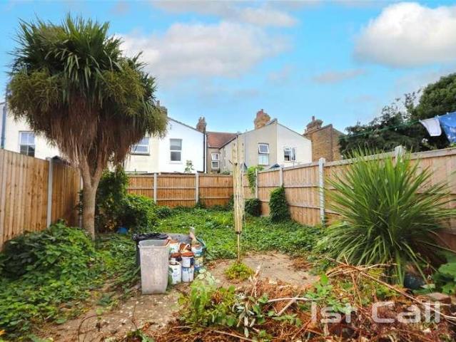 House for sale in Kursaal Estate, Alton Barnes