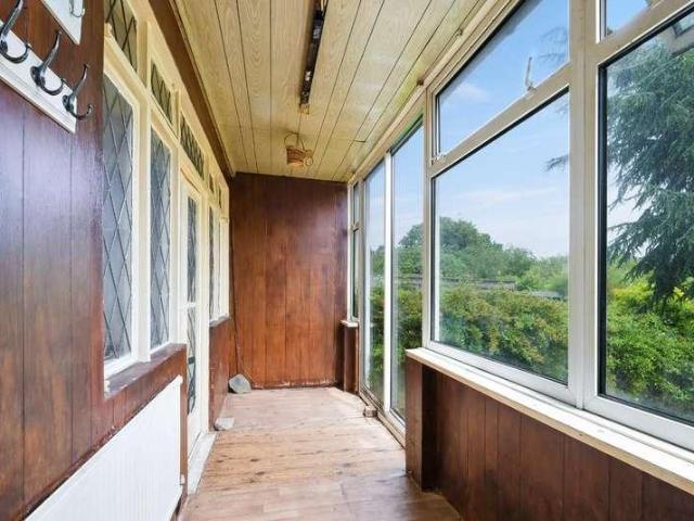 House for sale in Stoneleigh, Ewell