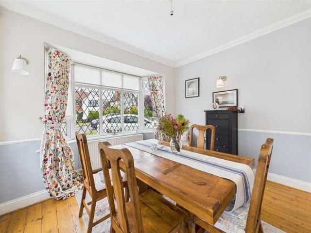 House for sale in Ruislip, Eastcote Village House for sale in Ruislip, Eastcote Village