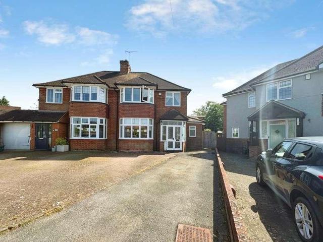 House for sale in Victoria Park, Aylesbury