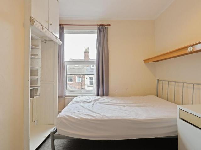 House for sale in Crookes, South Yorkshire