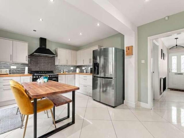 House for sale in Gedling, East Midlands