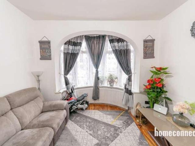 House for sale in East Ham, London Borough of Newham