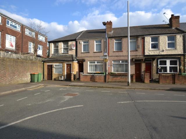 House for rent in Silvertown, Greater London