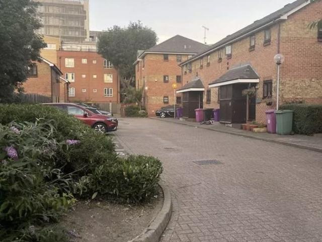 House for rent in Blackwall, Greater London