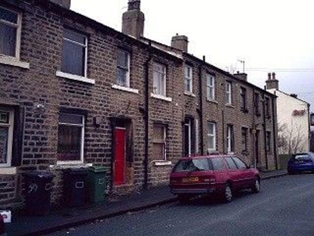 Room for rent in Thornton Lodge, Huddersfield