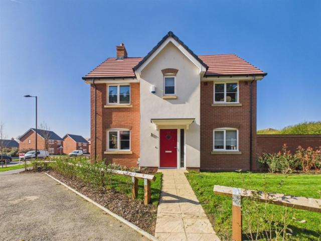 House for rent in Keresley Green, Keresley