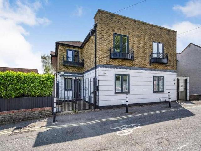 House for rent in Greater London
