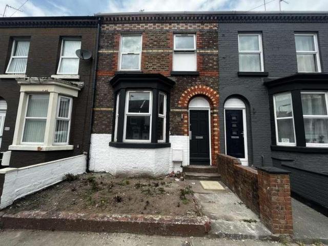 House for rent in Calderstones