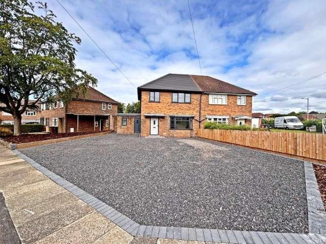 House for rent in Daisy Hill, Lee Bank