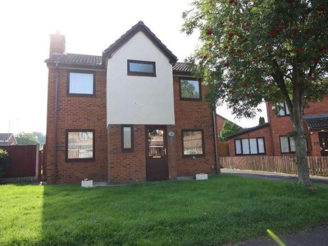 House for rent in Calderstones