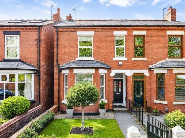 House for rent in Woodsend, Trafford Park
