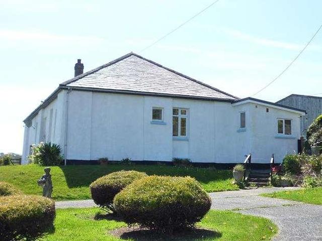House for rent in Week St Mary, Cornwall