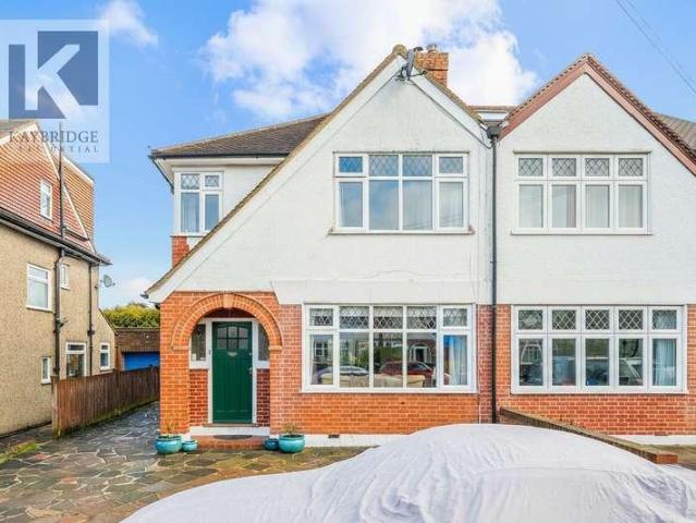 House for rent in Stoneleigh, Ewell