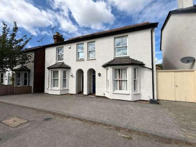 House for rent in Cobham, Elmbridge