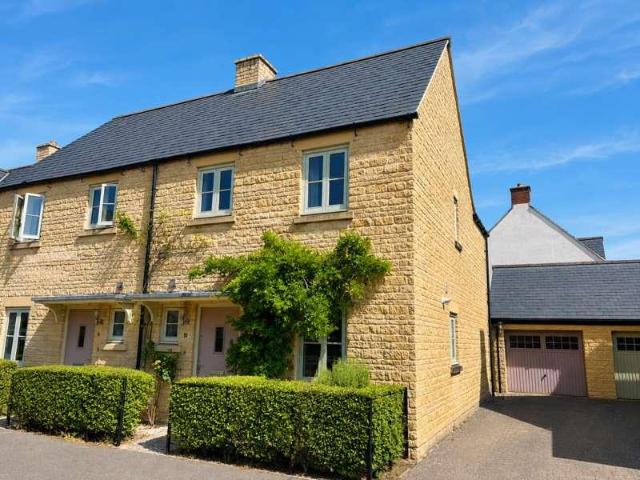 House for rent in Fossebridge, Gloucestershire
