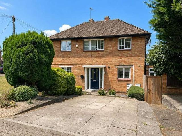 House for rent in Ramsden, Greater London