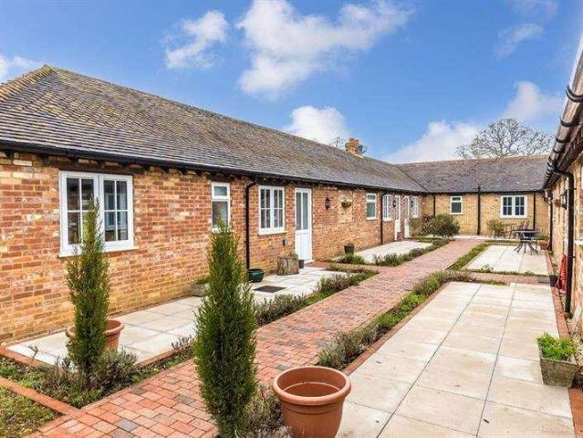 House for rent in Furzehill, East Dorset