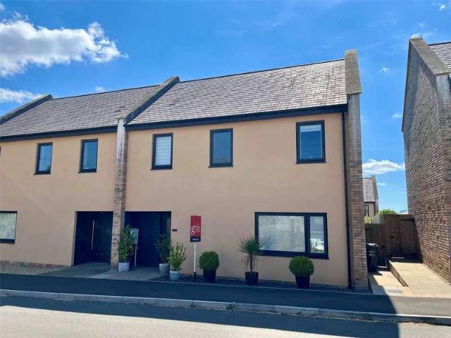 House for rent in Chard Town, Chard