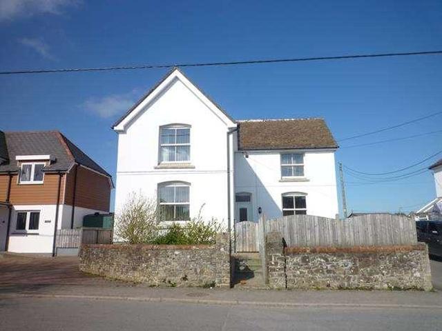 House for rent in Week St Mary, Cornwall