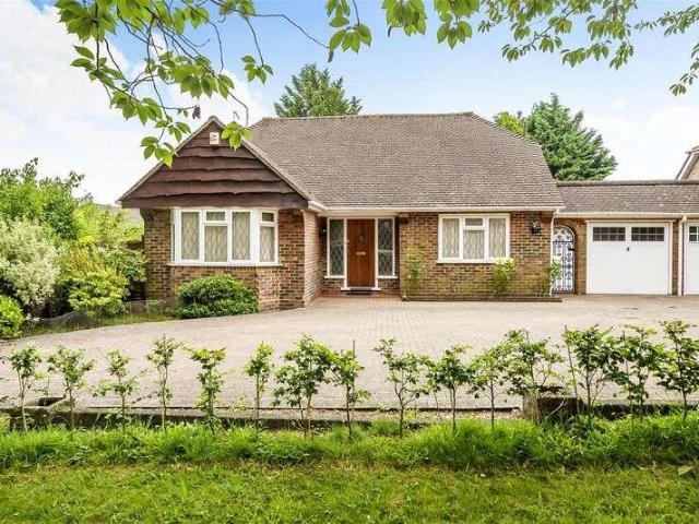 House for rent in Pouchen End, Hertfordshire