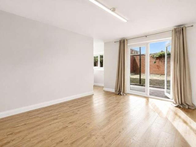 House for rent in Laindon, Essex