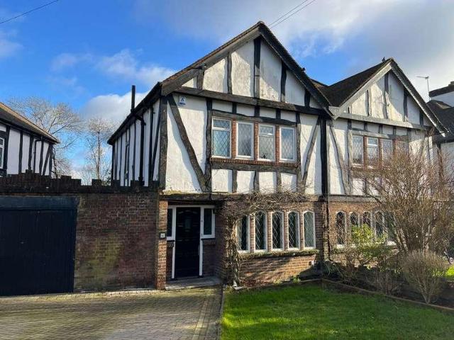 House for rent in London Borough of Croydon, Greater London
