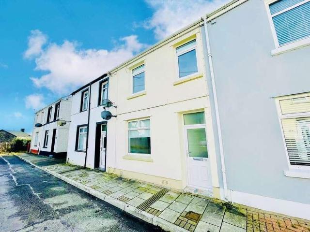 Apartment for rent in Merthyr Tydfil, Twynyrodyn