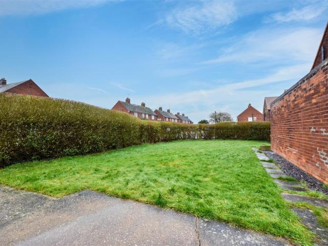 House for rent in Caldermill, East Midlands