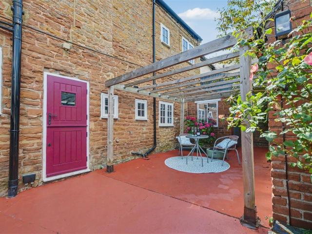 House for rent in Assarts Farm Estate, Broxtowe