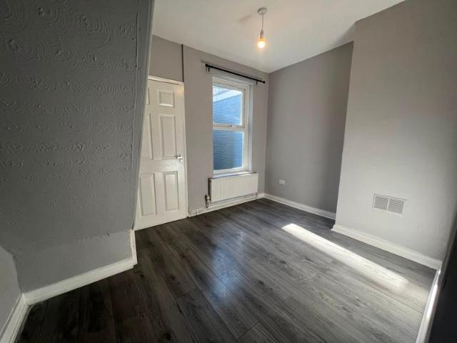 House for rent in Kensington, Calderstones