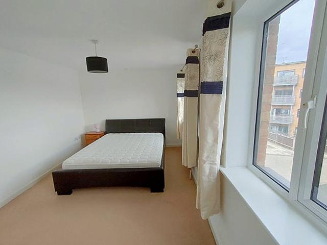 House for rent in Charlton, Greater London