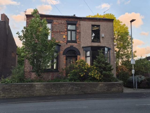 House for rent in Georgia, Greater Manchester