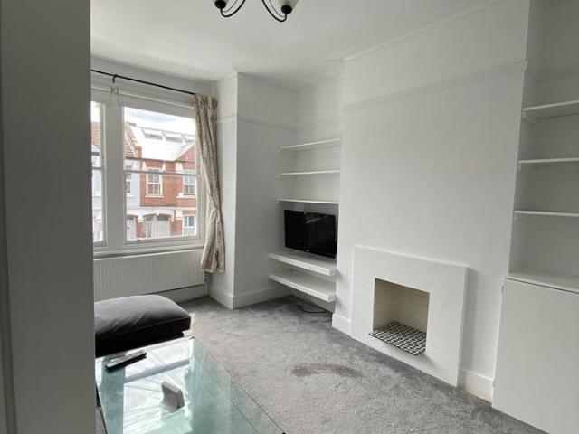 House for rent in Upper Tooting, Greater London