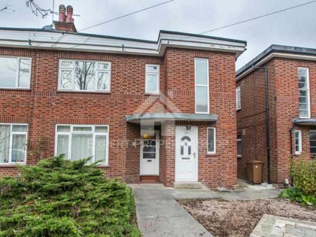 Maisonette for sale in Springfield Park, Chelmsford