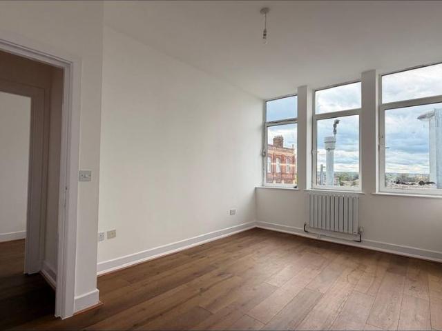 House for rent in London Borough of Croydon, Greater London