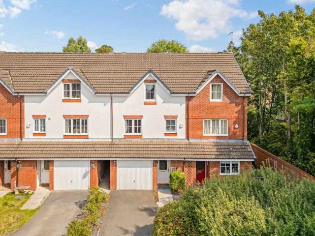 Townhouse for sale in Ditton, Widnes