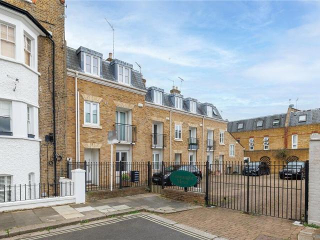Terraced House for rent in Fulham, Fulham Terraced House for rent in Fulham, Fulham